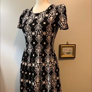 LuLaRoe black and white dress size XS